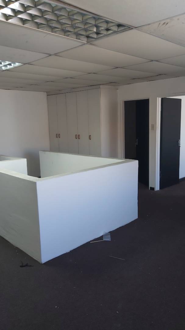 To Let Commercial Property for Rent in Sidwell Eastern Cape